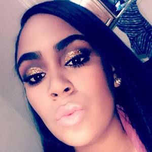 Meet your Posher, Jeanette